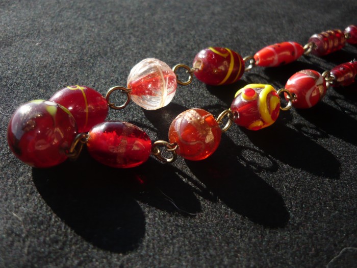 Collana_lampwork_rossi_2