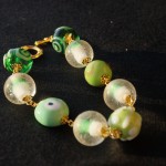 Braccialetto lampwork verde oro 2