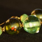 Orecchini lampwork verdi oro 3