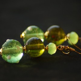 Orecchini lampwork verdi oro 4