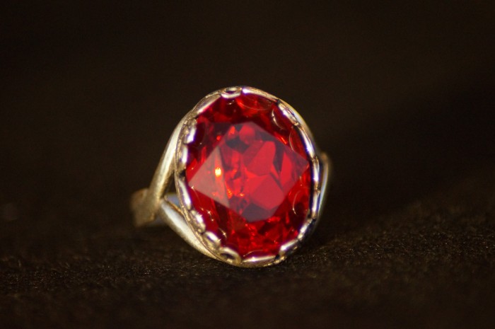 Anello swarovski ovale rosso 2