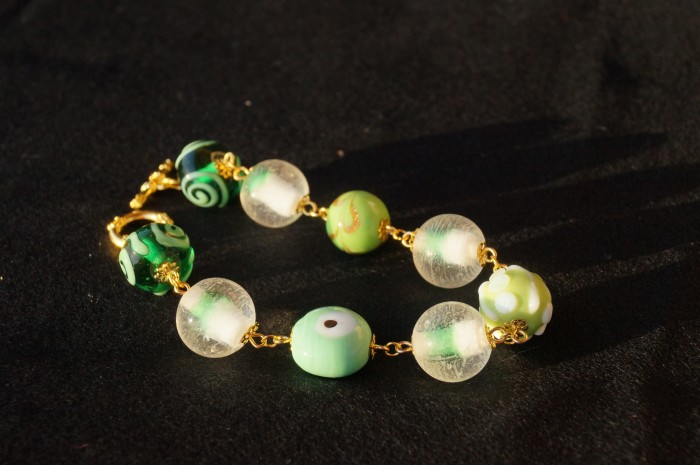 Braccialetto lampwork verde oro 1